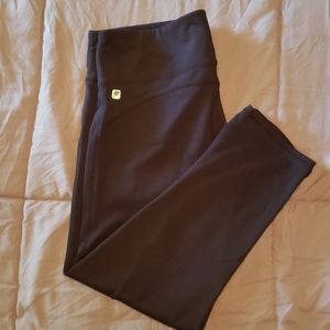 Cropped Fabletics Leggings